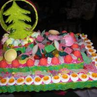 gâteau de bonbons sur présentoir thème Noël