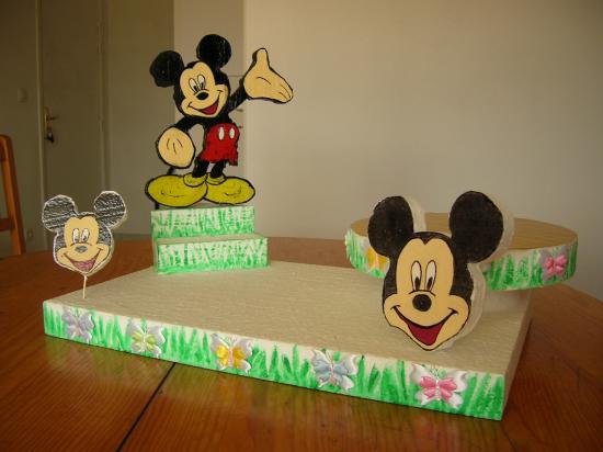 Présentoir Mickey  décoré en glace royale  -